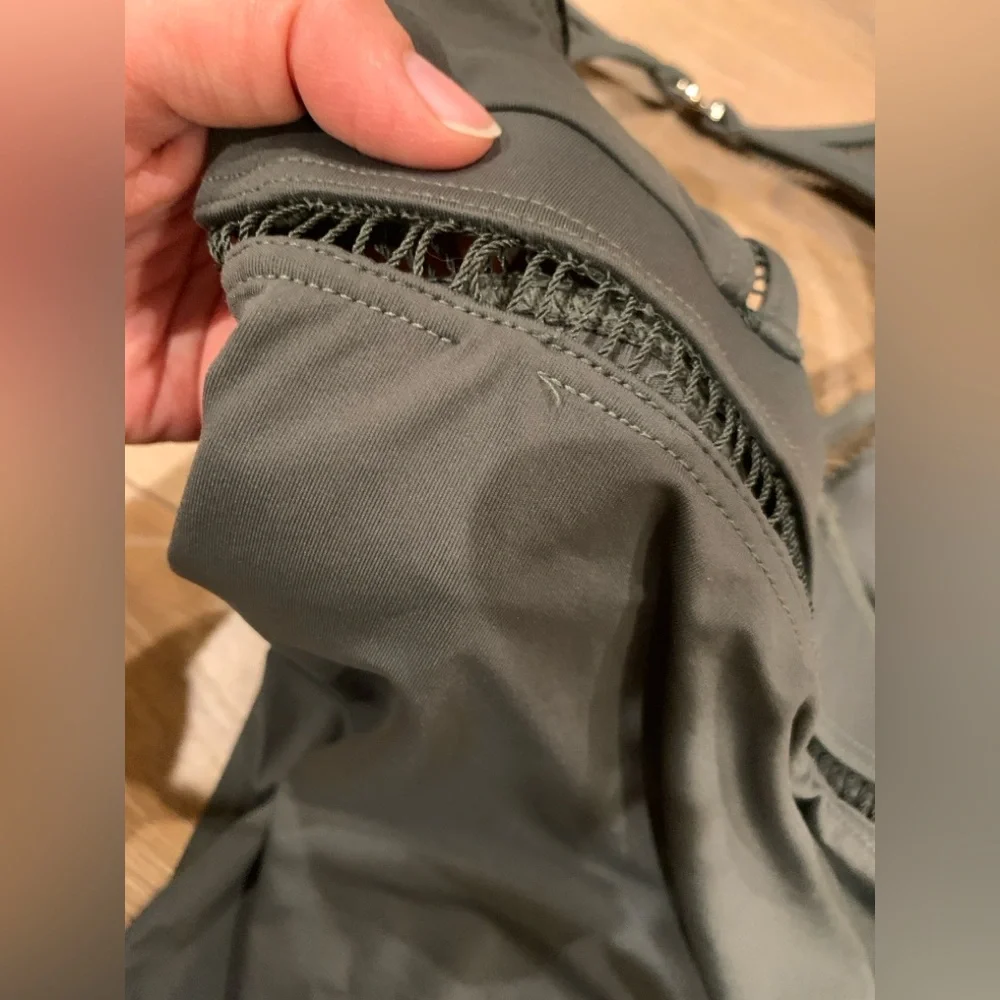 MICHAEL KORS Cruise Olive Green Ladder Cutout One Piece Swimsuit Womens 10 - Picture 7 of 11